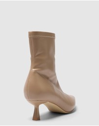 SPURR - Hallie - ONLINE EXCLUSIVE