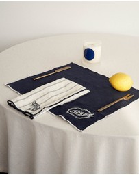 Black Blaze - Embroidered Linen Napkin Set