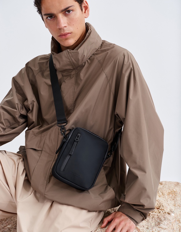 Gaston Luga - Däsh - Verti Crossbody Waterproof Shoulder Carry Bag