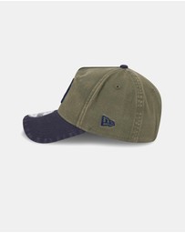 New Era - New Olive Navy Wash 9FORTY A-Frame New York Yankees Cap