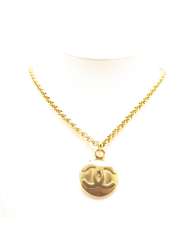 Pre-Loved by Azura Reborn - Pre-Loved CC Gold Plated Circle Pendant Necklace