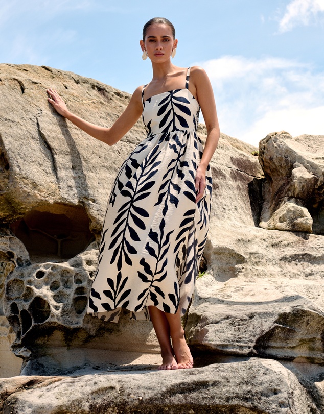 ST MRLO - Lanah Midi Dress