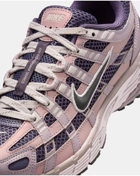 Nike - P-6000 SE - Women's
