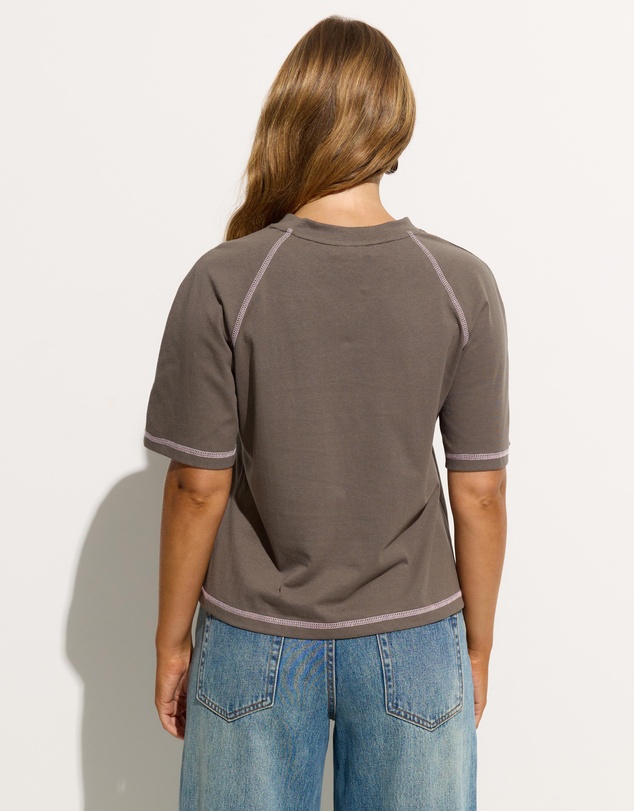 Dazie - Ciaobella Cropped Oversized V-Neck Graphic Tee