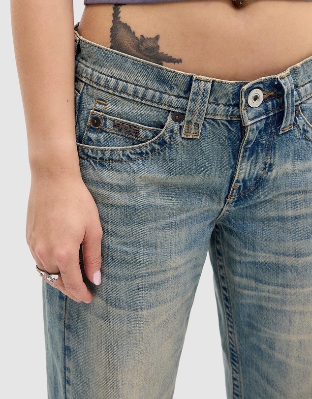 BDG By Urban Outfitters - Kayla Lowrider Jeans