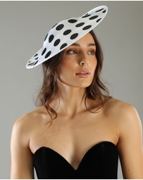 Morgan & Taylor - Lucille Plate Fascinator in White
