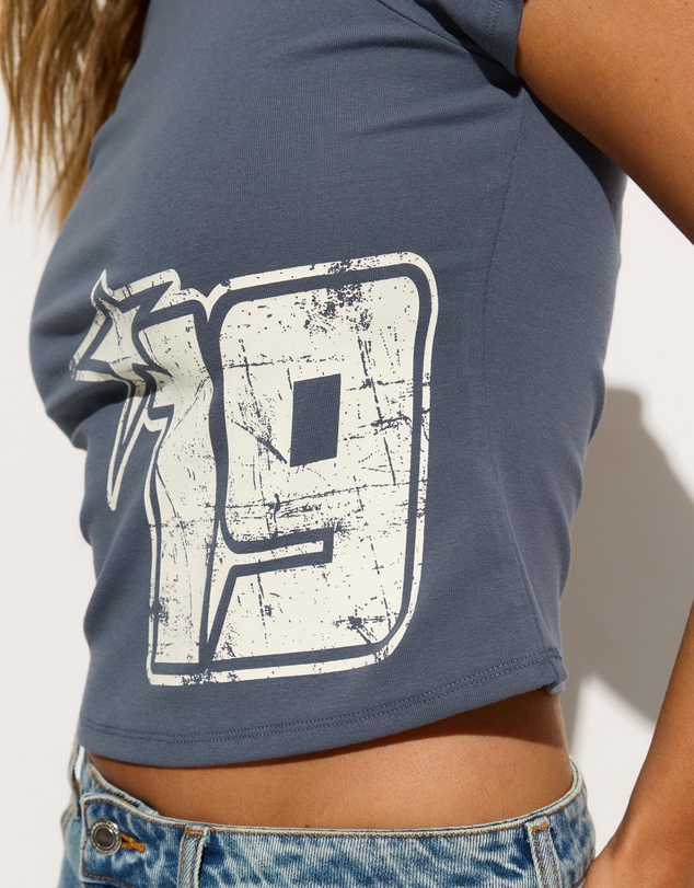 Dazie - Sportstar Graphic Tee