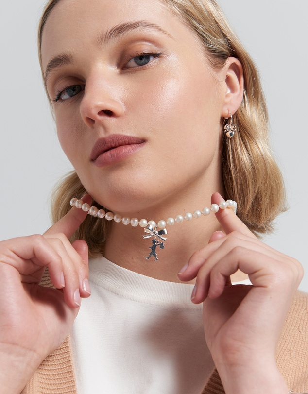 Karen Walker - Girl with a Bow & Pearl Necklace