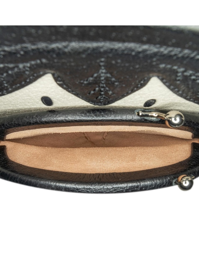 Pre-Loved by Azura Reborn - Pre-Loved gucci Novelty Leather Coin Purse with Chain