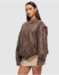 Lioness - Kenny Bomber