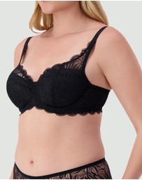 Triumph - Essential Lace Balconette Padded Bra
