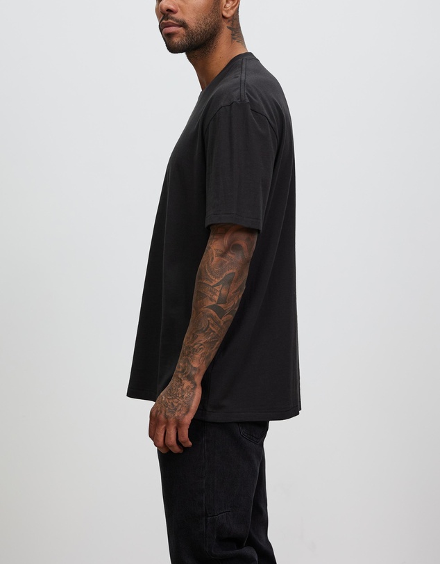 Wrangler - Baggy Model Tee - THE ICONIC EXCLUSIVE