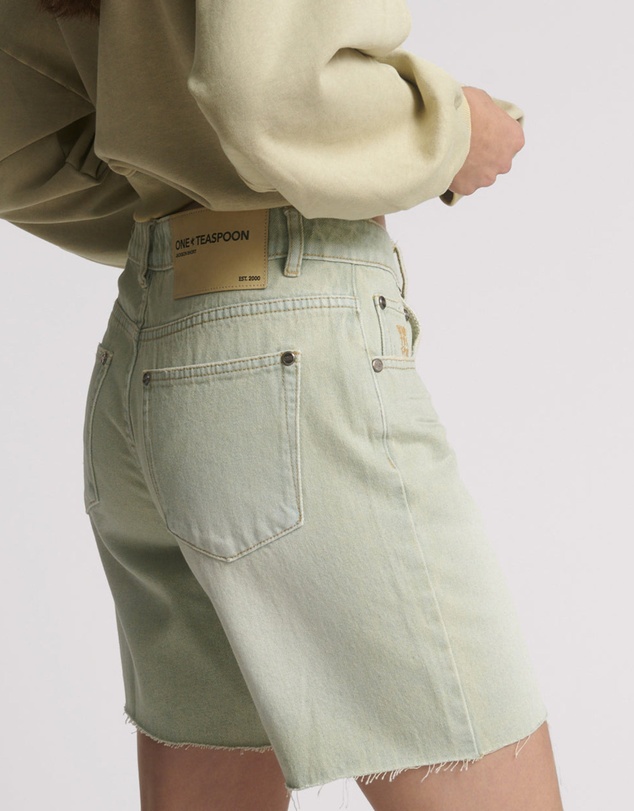 ONE TEASPOON - Jacksons Mid Waist Wide Leg Denim Shorts - Sundae