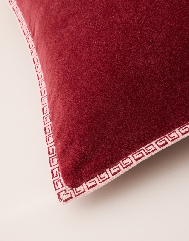 Sheet Society - Homebody Velvet Cushion 65x40