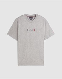 Tommy Hilfiger - Brand Love Centre Tee