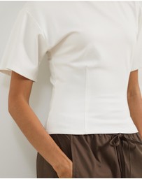 Atmos&Here - Fitted Waist T-Shirt