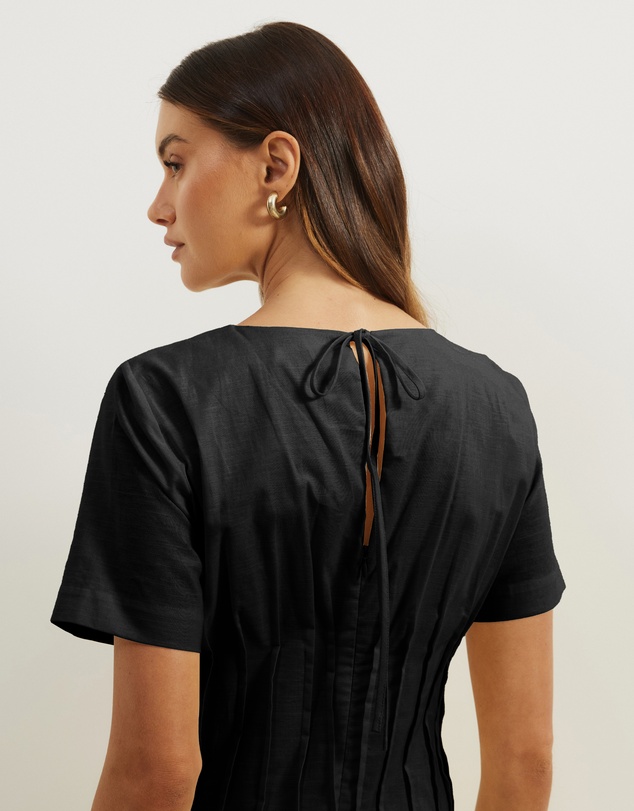 Atmos&Here - Maya Pleat Maxi Dress