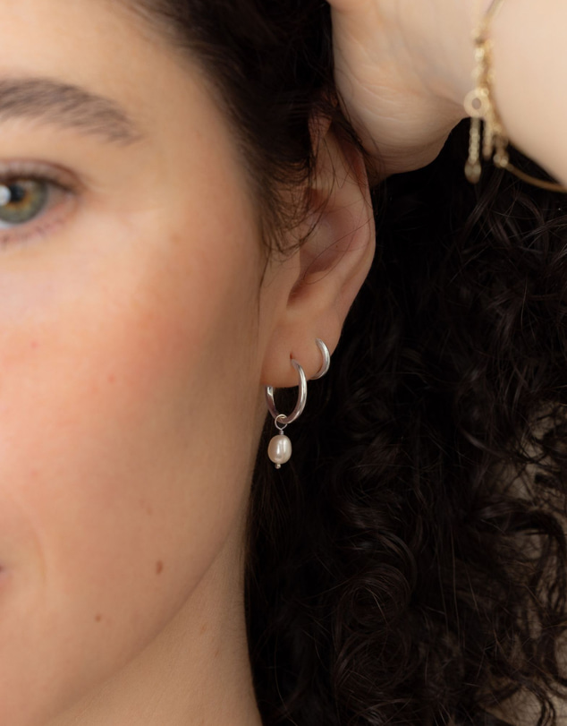 Luna Rae - Sterling Silver - Isla Pearl Earrings