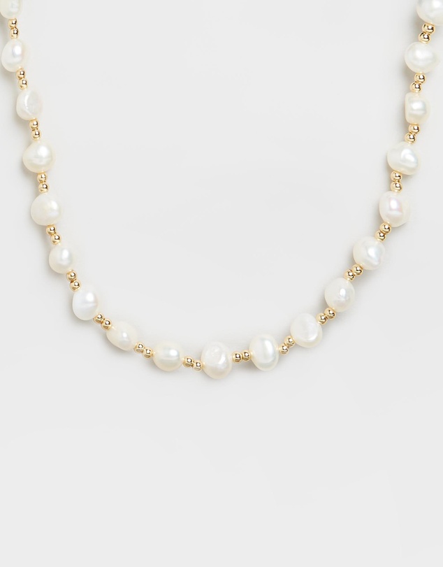 Carly Paiker - Vacation Pearl Necklace