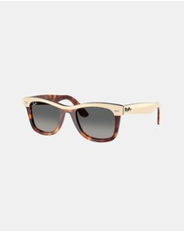 Ray-Ban - Wayfarer