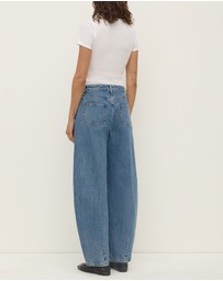 Assembly Label - High Rise Barrel Jeans