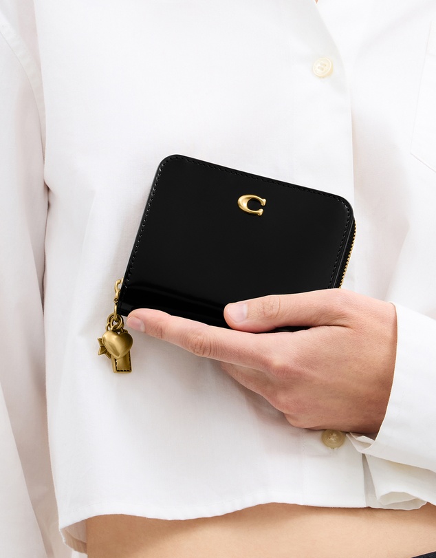 Coach - Essential Billfold Wallet With Charms