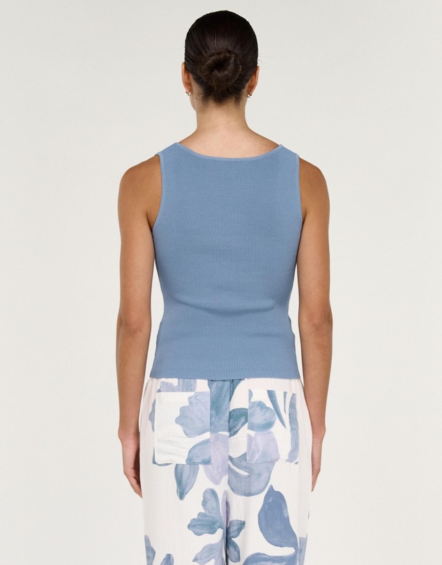 Staple the Label - Elva V Neck Knit Top