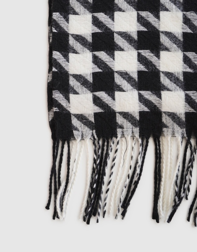 Belle & Bloom - Return To Sender Houndstooth Scarf