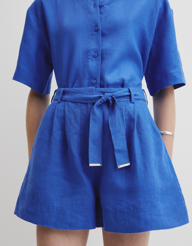 Country Road - Organically Grown Linen Tuck Front Short