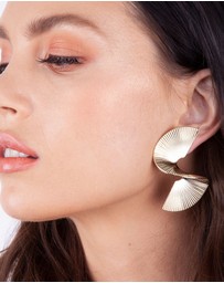 Lovisa - Gold Corrugated Swirl Statement Stud