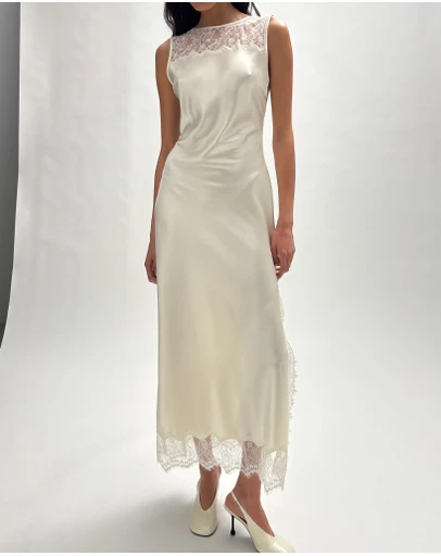 Minima Esenciales - Aisla Lace Midi Dress
