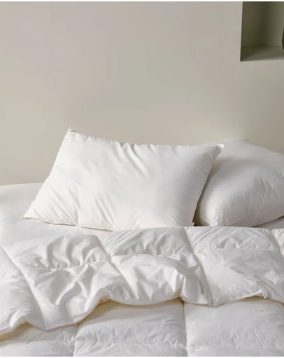 Linen House - All-Seasons Queen Pillow