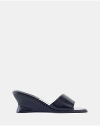 Therapy - Lafayette Wedges