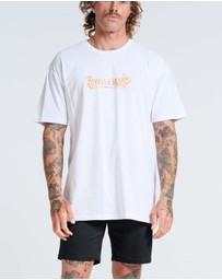 Vacancy Co - Hibiscus Tee