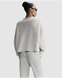 Nike - 24.7 ImpossiblySoft Dri-FIT Oversized Crew-Neck Top