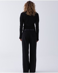 Style Addict - Marlo Top