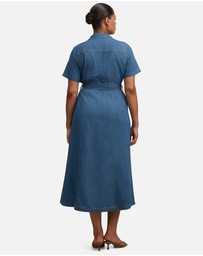 Forever New Curve - Josephine Curve Short Sleeves Denim Dress