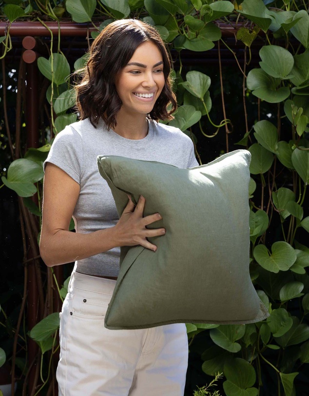 Bambury - Linen Hemmed Cushion