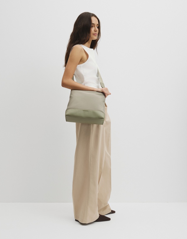 Country Road - Soft Top Zip Crossbody Bag