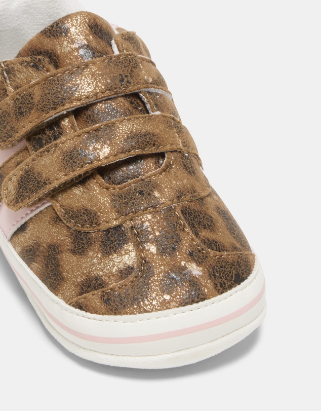 Kicks - Kegan Sneaker