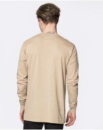 DVNT - NYC Long Sleeve