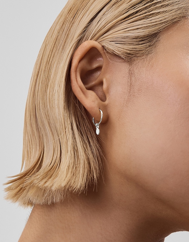SAINT VALENTINE - Indi Mini Hoops - Silver - ICONIC EXCLUSIVE