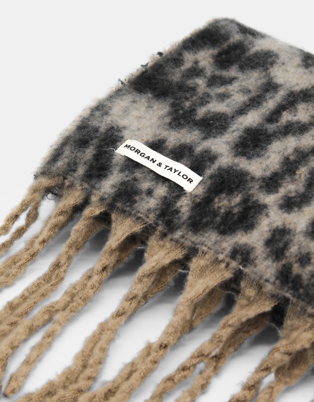 Morgan & Taylor - Eliana Scarf in Grey
