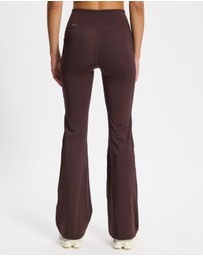 Puma - Train All Day Essential Bootcut Pants