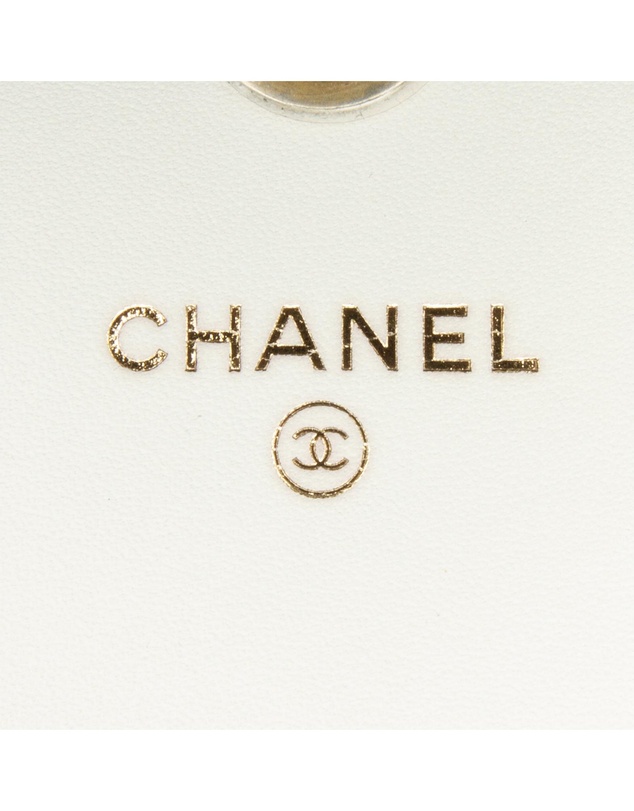 Pre-Loved by Azura Reborn - Pre-Loved chanel Chanel 19 Crossbody Quilted Lambskin