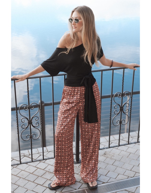 Petal & Pup - Lexi Elastic Waist Pant - Red Geometric