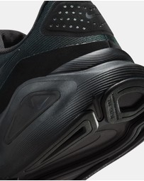 Nike - Nike Structure 26 - Men's