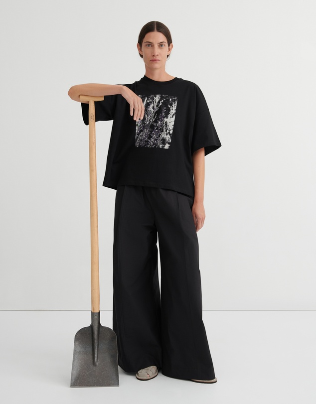 Kowtow - Scene Tee