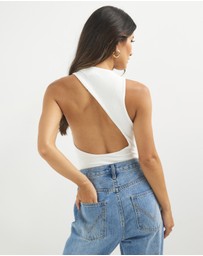 Dazie - Figure Flow Open Back Tank Bodysuit