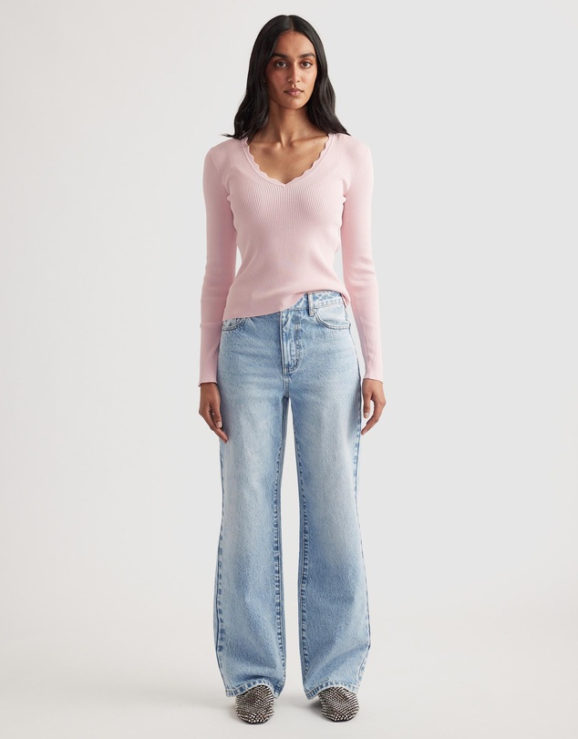 Decjuba - Kai V Neck Long Sleeve Top